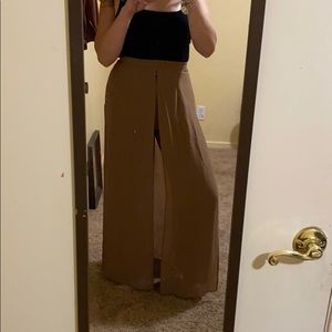 Ribcoff beige culottes (pant/skirt) size 4